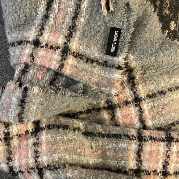 Charlotte Daniel - Picture 8 of 10